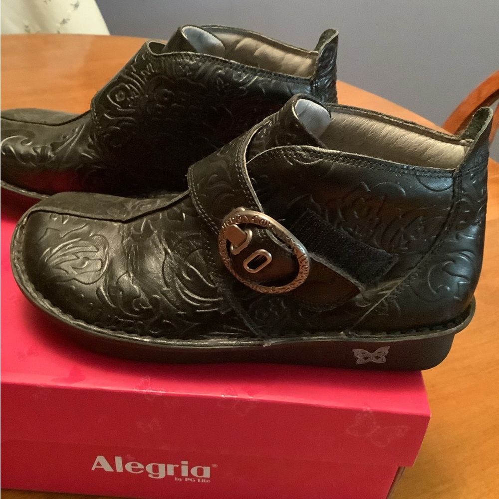 Alegria boots - Kati.  Size 6.5-7 (European size 37)